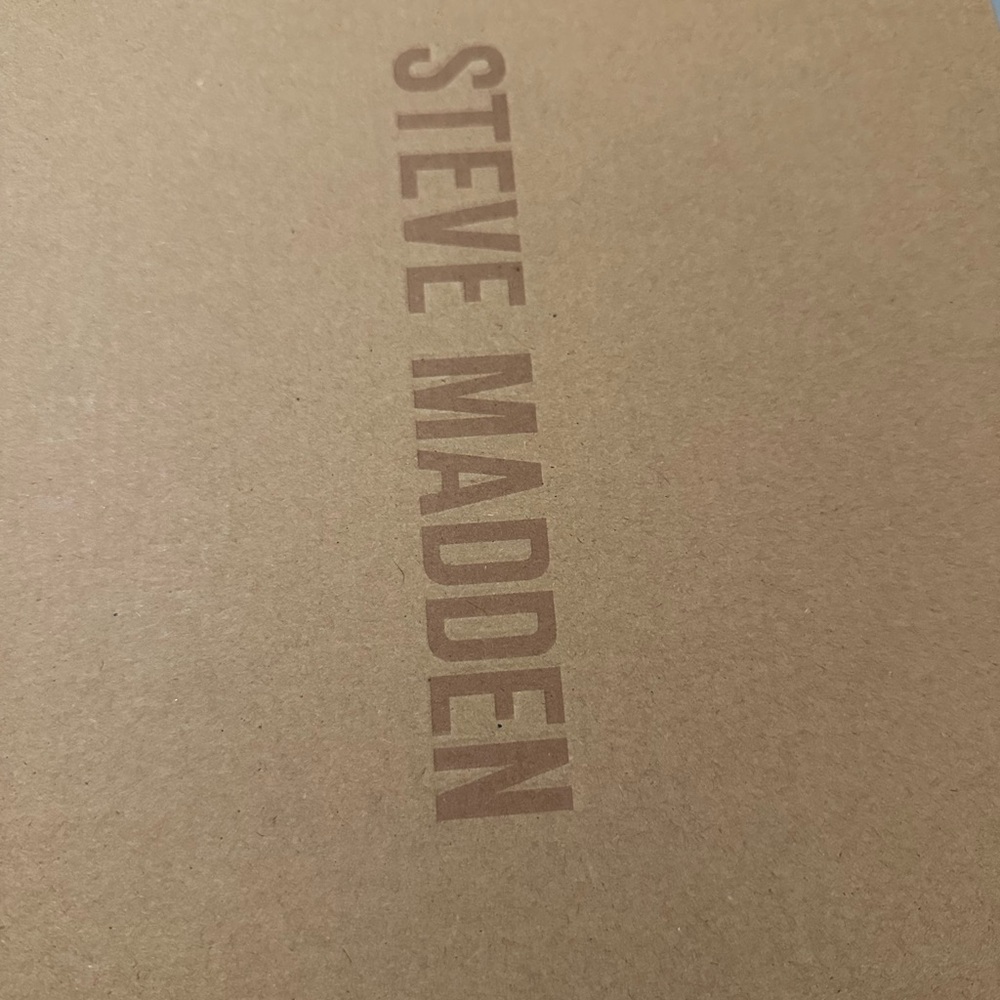 Steve Madden Black Ankle Boots with Metallic Buckles 7 - Picture 13 of 13